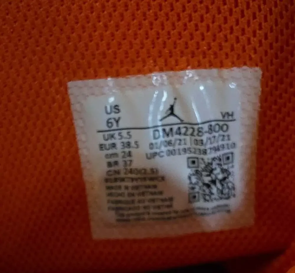 Nike Air Jordan 1 High OG Size 6.5 Orange White Sneakers